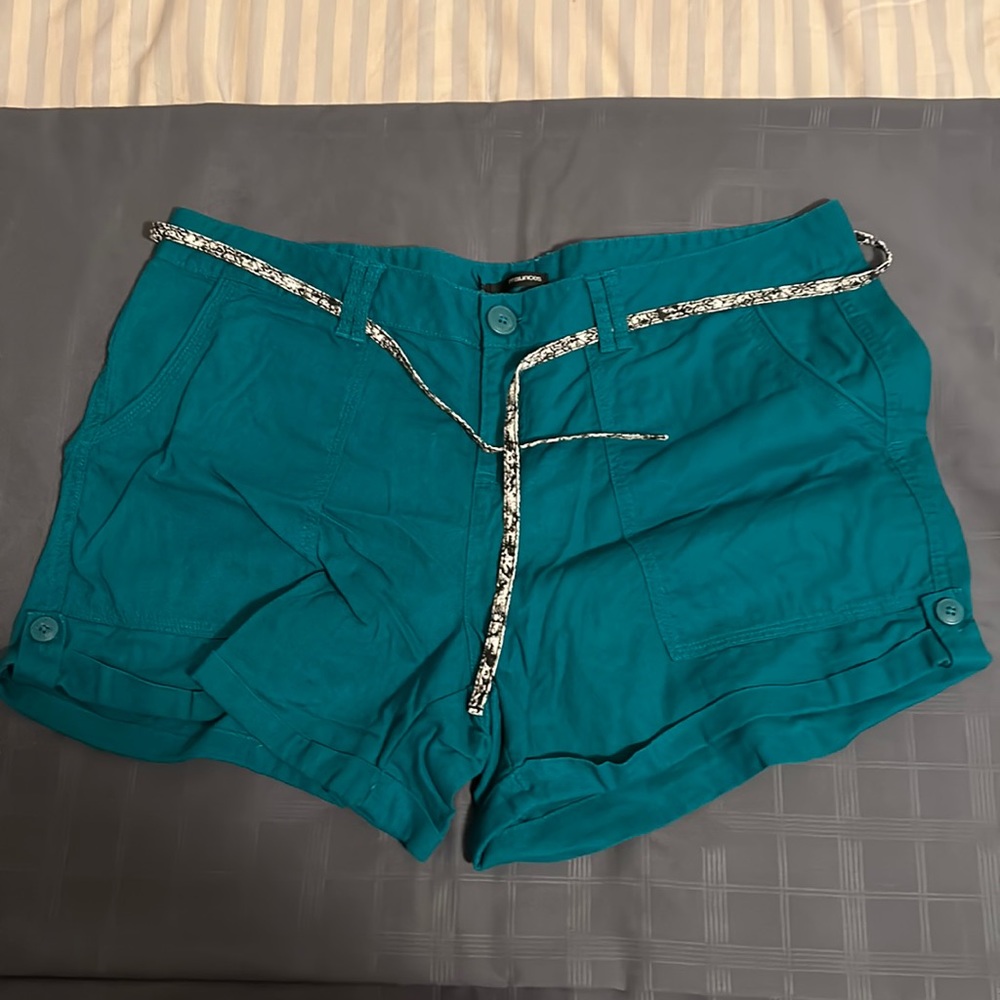 Maurice’s shorts with belt.